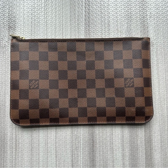 Louis Vuitton Handbags - Authentic Louis Vuitton NeverFull MM Pouch Damier Ebene